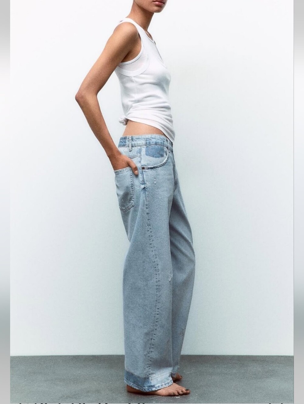 ZARA TRF Slouchy Curve Leg Light Blue Washed Straight-Leg Relaxed Jeans